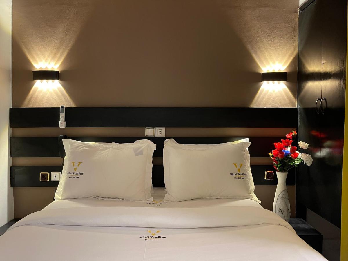 Hotel Vendome Douala Eksteriør billede