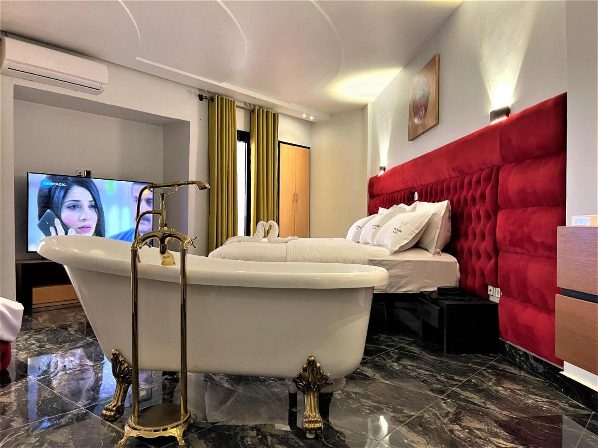Hotel Vendome Douala Eksteriør billede