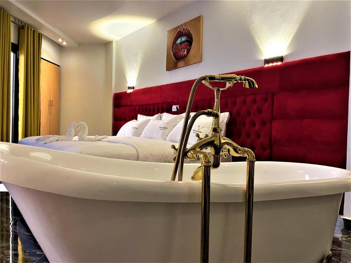 Hotel Vendome Douala Eksteriør billede