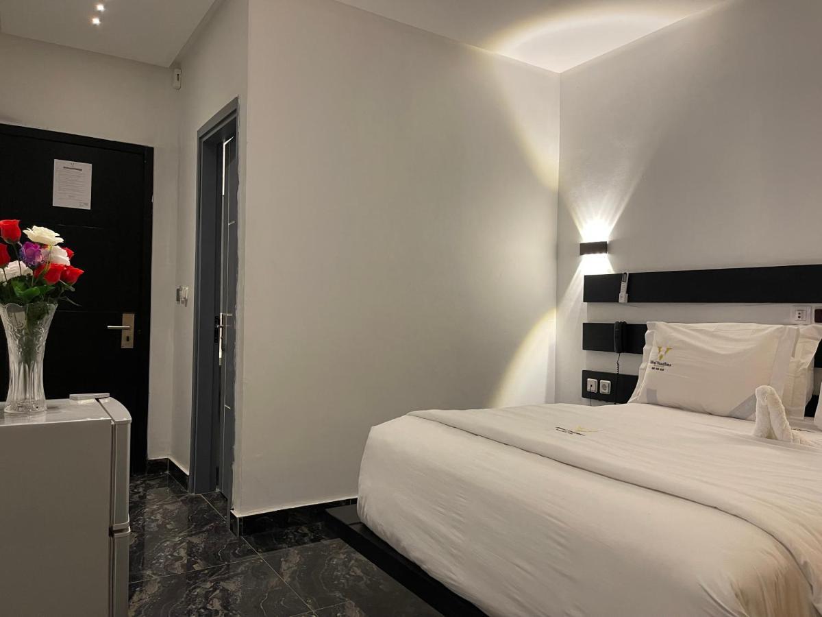 Hotel Vendome Douala Eksteriør billede