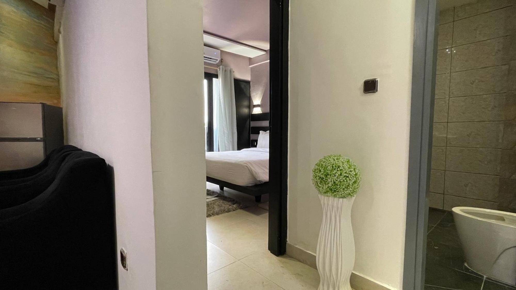 Hotel Vendome Douala Eksteriør billede