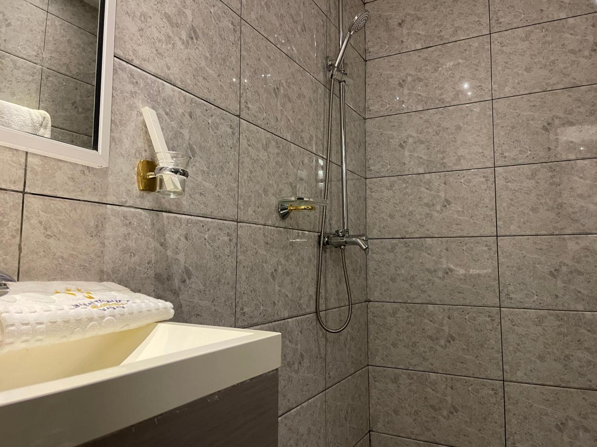 Hotel Vendome Douala Eksteriør billede